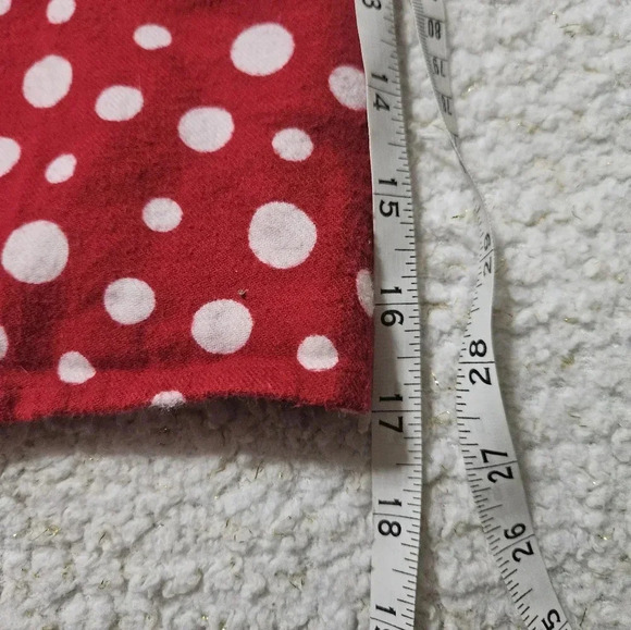 Kim Roger's red and white polka dot pajama set! - Picture 7 of 7